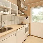 8 Person In Albaek-by Traum *