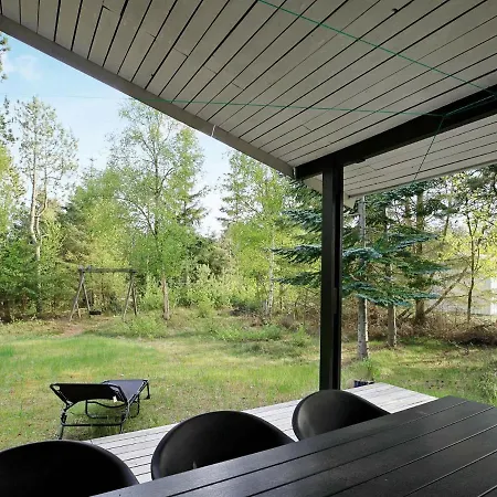 Four-bedroom In 1 Holiday home Aalbaek