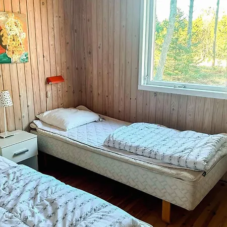 Four-bedroom In 1 Holiday home Aalbaek